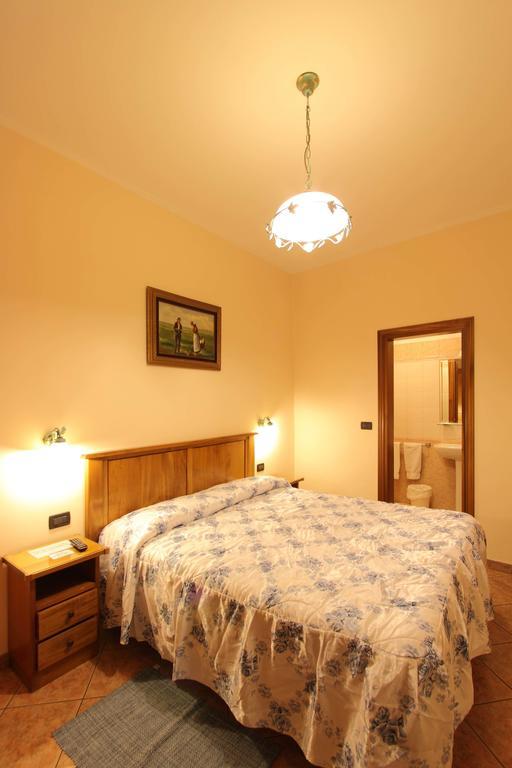 Economy Double Room with Shared Bathroom