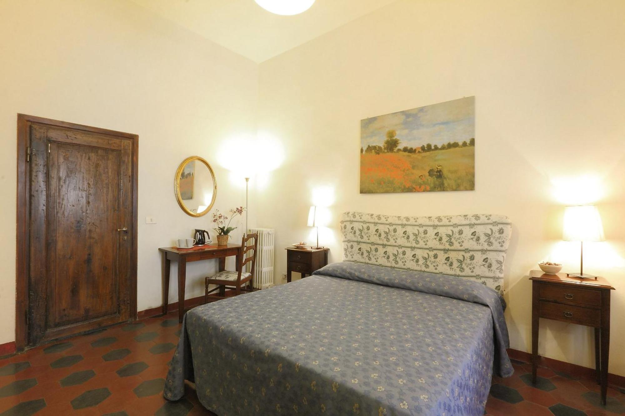 Double Room with Shared Bathroom