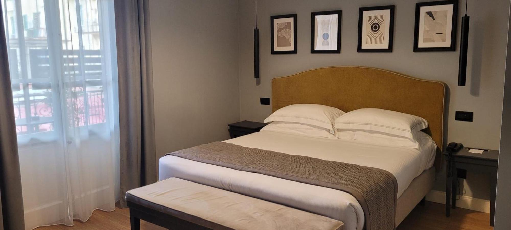 Deluxe Double Room with Balcony