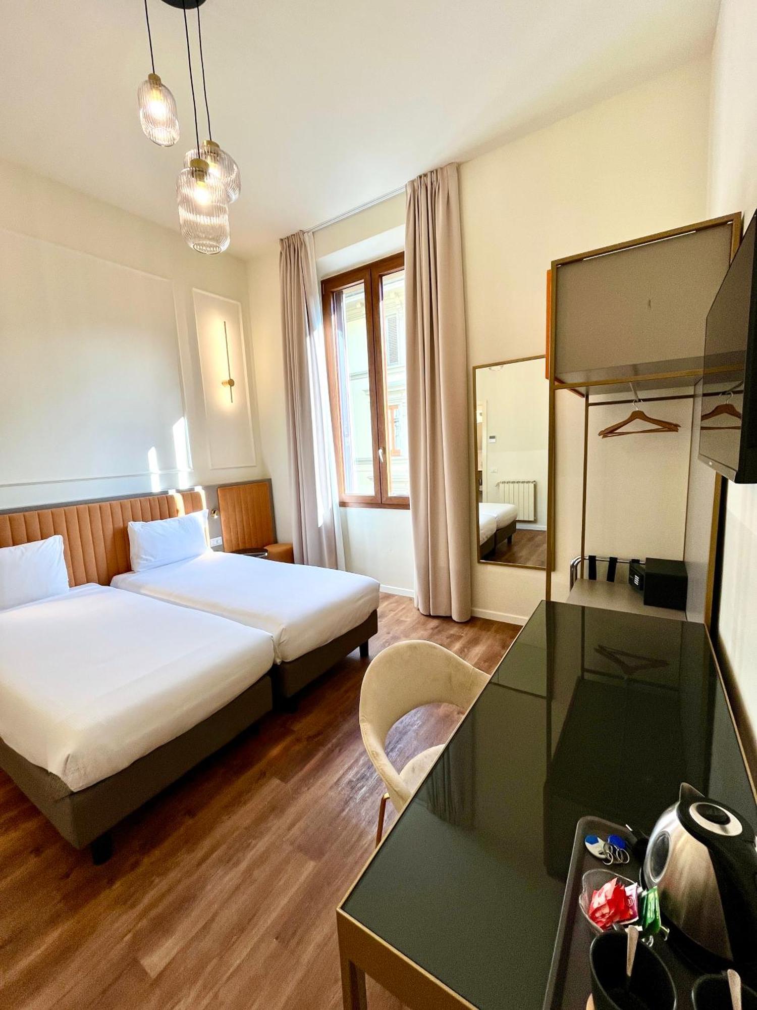 Double or Twin Room,1758281286:JPEG
