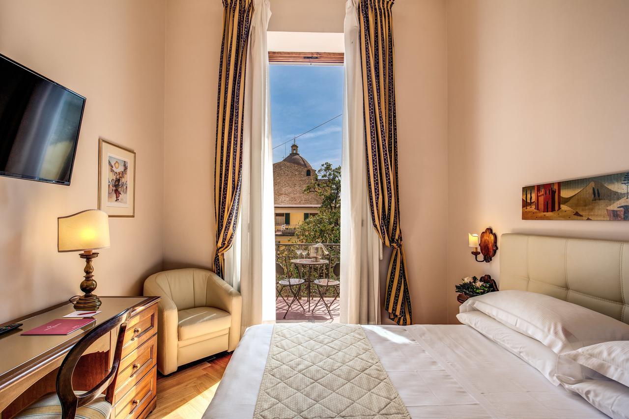 Double or Twin Room Garden View