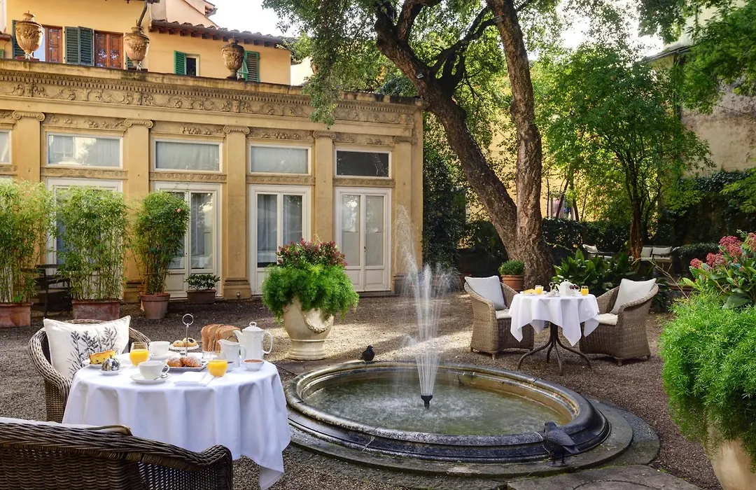 Al Palazzo Del Marchese Di Camugliano Residenza D'Epoca-1