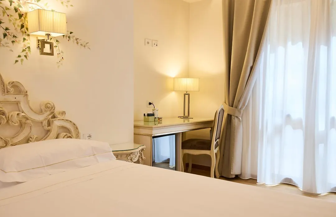 Hotel Art Atelier - Place Of Charme-1