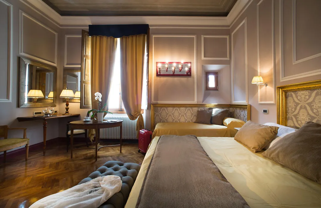 Boutique B&B Torre De' Conti-1