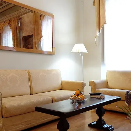 Tornabuoni La Petite Suite-2