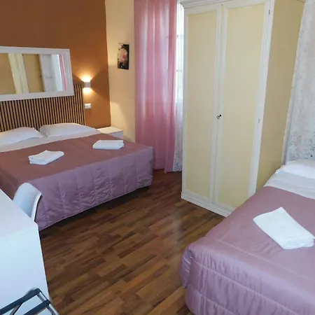 Piccolo Hotel Nel Centro Storico Di Firenze-3