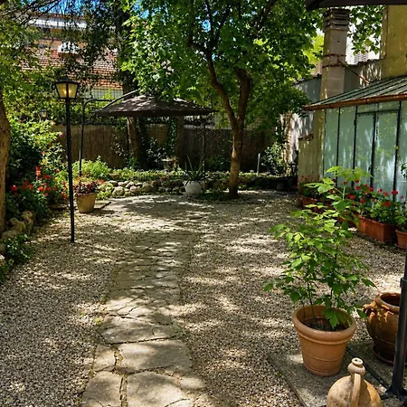 La Petite Maison-2
