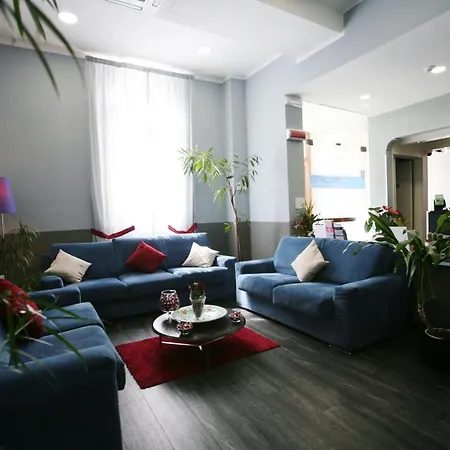 Hotel Magenta-3